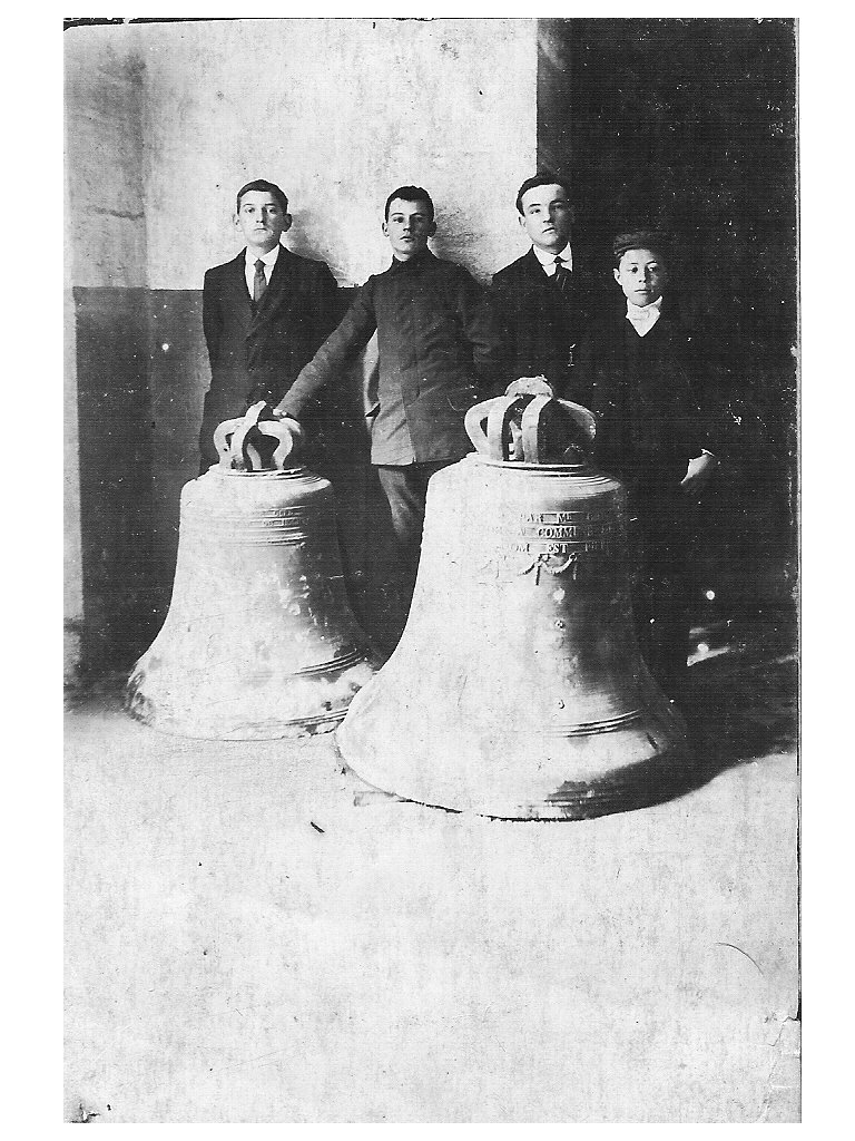 Deux cloches de retour Mai 1919